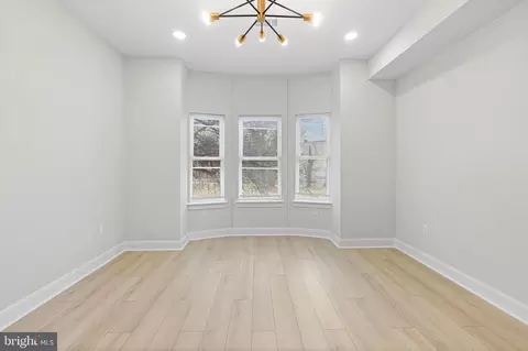 727 E 20th St, Baltimore, MD 21218 photo 9