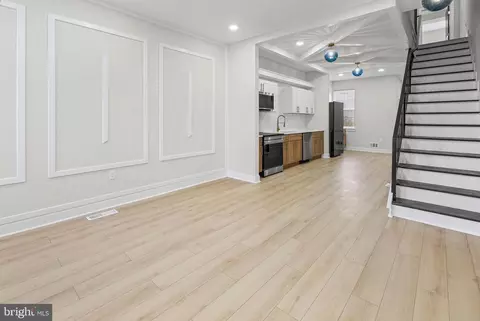 727 E 20th St, Baltimore, MD 21218 photo 3