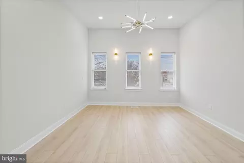 727 E 20th St, Baltimore, MD 21218 photo 11