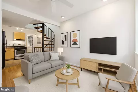 213 Grindall St, Baltimore, MD 21230 photo 2