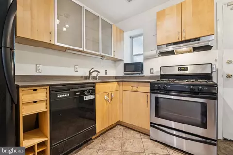 213 Grindall St, Baltimore, MD 21230 photo 5