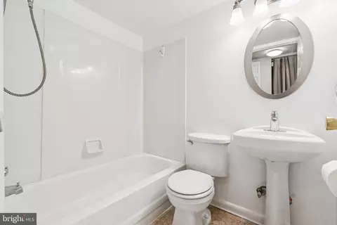 213 Grindall St, Baltimore, MD 21230 photo 16