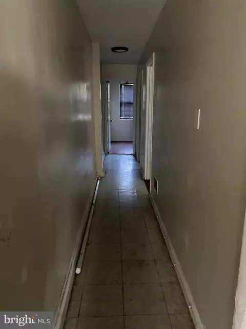 Entry Way - 802 E North Ave, Baltimore, MD 21202 photo 7 of 8