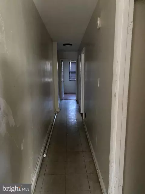 Entry Way - 802 E North Ave, Baltimore, MD 21202 photo 5 of 8