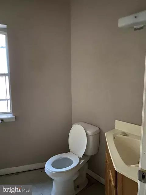 Bath - 802 E North Ave, Baltimore, MD 21202 photo 1 of 2