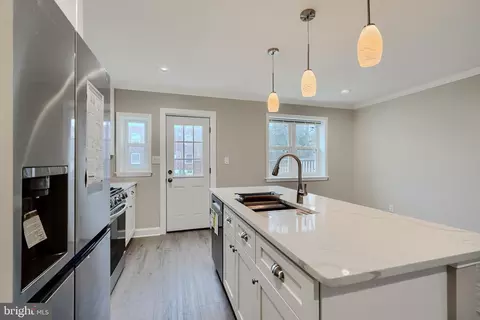 Kitchen - 621 Ponca St, Baltimore, MD 21224 photo 4 of 4