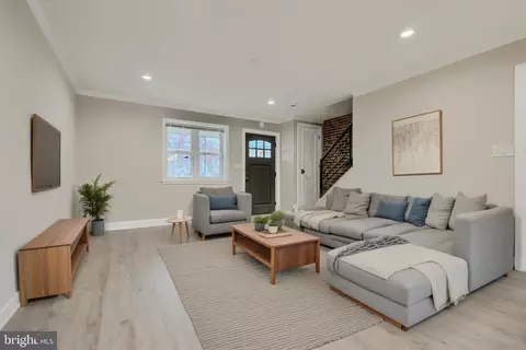 Living - 621 Ponca St, Baltimore, MD 21224 photo 1 of 6