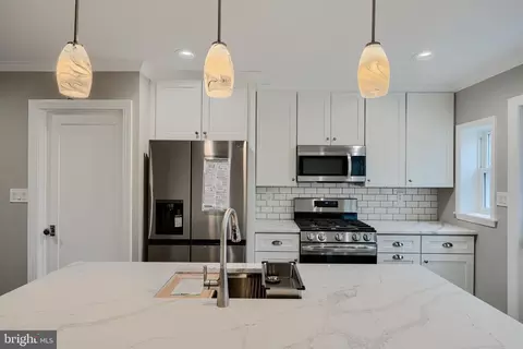 Kitchen - 621 Ponca St, Baltimore, MD 21224 photo 2 of 4