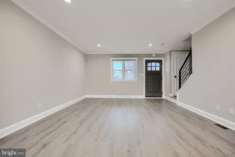 Living - 621 Ponca St, Baltimore, MD 21224 photo 2 of 6