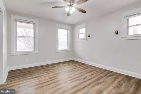 Living - 4604 Walther Ave, Baltimore, MD 21214 photo 2 of 7