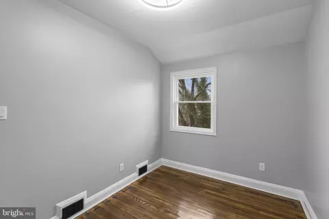 Bedroom - 1607 Stonewood Rd, Baltimore, MD 21239 photo 5 of 7