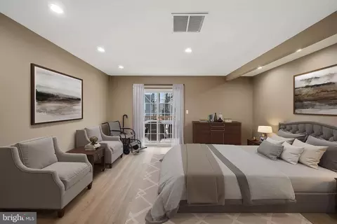 Bedroom - 4021 Barrington Rd, Gwynn Oak, MD 21207 photo 1 of 2