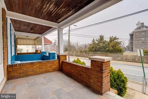 Exterior - 3804 Old Frederick Rd, Baltimore, MD 21229 photo 3 of 4