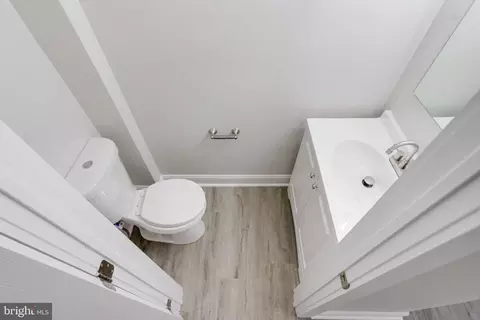 Entry Way - 3804 Old Frederick Rd, Baltimore, MD 21229 photo 2 of 12