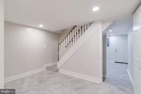 Entry Way - 3804 Old Frederick Rd, Baltimore, MD 21229 photo 7 of 12