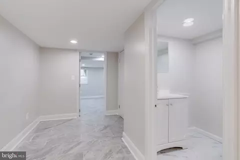 Entry Way - 3804 Old Frederick Rd, Baltimore, MD 21229 photo 10 of 12