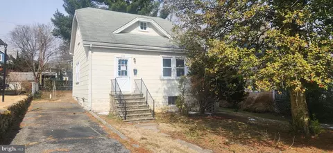 820 Cedarcroft Rd, Baltimore, MD 21212