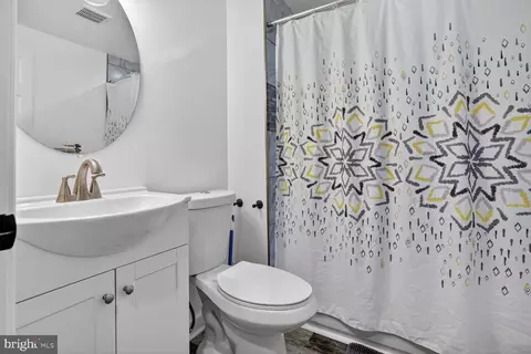 1502 E Hoffman St, Baltimore, MD 21213 photo 21