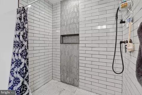 1502 E Hoffman St, Baltimore, MD 21213 photo 18