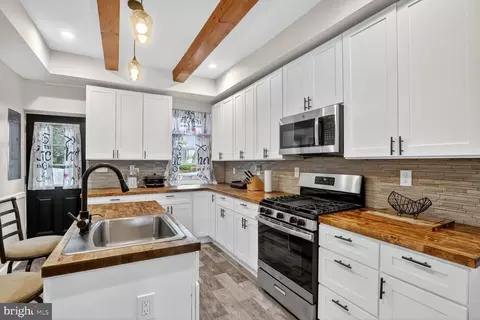 1502 E Hoffman St, Baltimore, MD 21213 photo 10