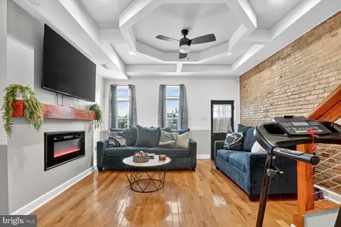1502 E Hoffman St, Baltimore, MD 21213 photo 4