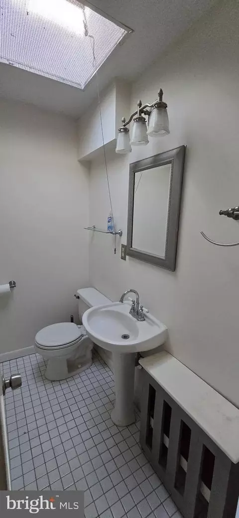 3653 Mactavish Ave, Baltimore, MD 21229 photo 7