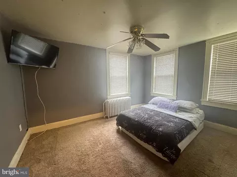 Bedroom - 3123 Shannon Dr, Baltimore, MD 21213 photo 5 of 7