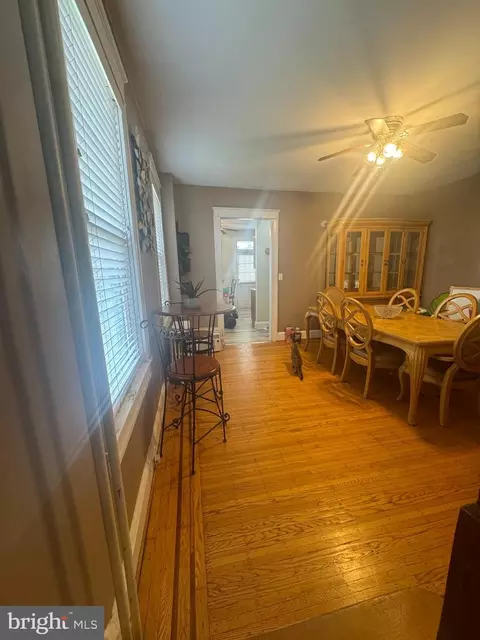 Entry Way - 3123 Shannon Dr, Baltimore, MD 21213 photo 2 of 7