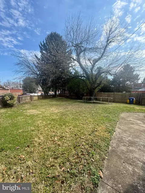 Exterior - 3123 Shannon Dr, Baltimore, MD 21213 photo 6 of 7