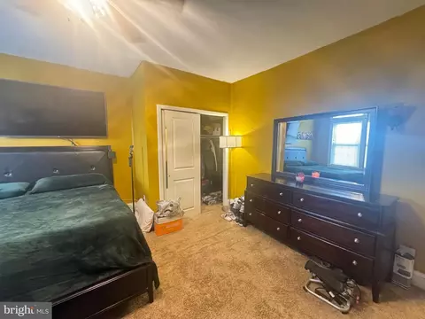 Bedroom - 3123 Shannon Dr, Baltimore, MD 21213 photo 2 of 7