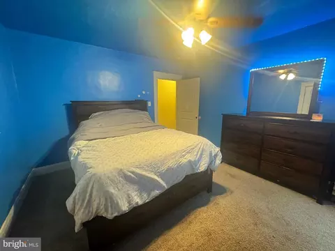 Bedroom - 3123 Shannon Dr, Baltimore, MD 21213 photo 3 of 7