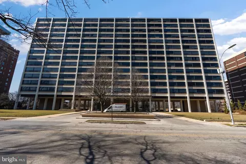 4000 N Charles St #905, Baltimore, MD 21218