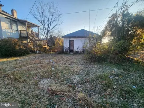 Exterior - 3307 Fairview Ave, Baltimore, MD 21216 photo 1 of 2