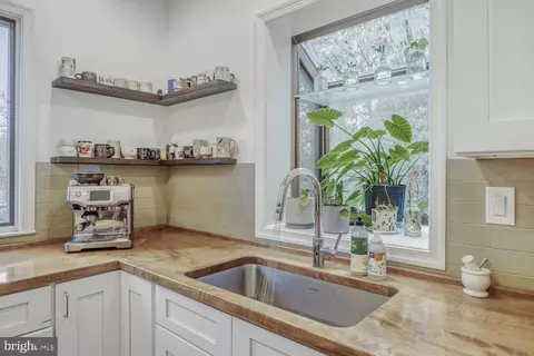 Kitchen - 5624 Mattfeldt Ave, Baltimore, MD 21209 photo 6 of 6