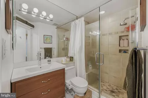Bath - 5624 Mattfeldt Ave, Baltimore, MD 21209 photo 1 of 2