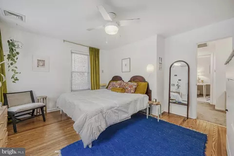 Bedroom - 5624 Mattfeldt Ave, Baltimore, MD 21209 photo 2 of 6