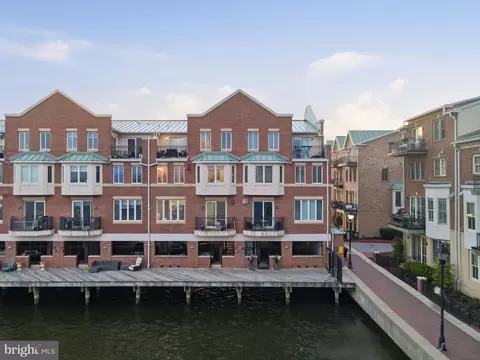 2327 Boston St #4, Baltimore, MD 21224