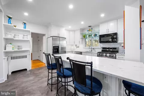 Kitchen - 5514 Boxhill Ln, Baltimore, MD 21210 photo 3 of 6