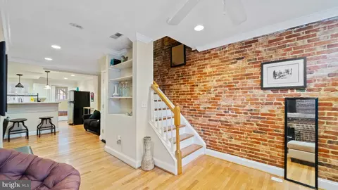 Entry Way - 628 Scott St, Baltimore, MD 21230 photo 2 of 8