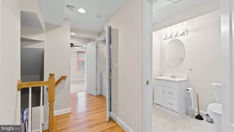 Entry Way - 628 Scott St, Baltimore, MD 21230 photo 4 of 8