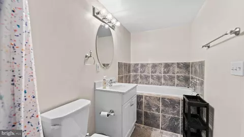 Bath - 628 Scott St, Baltimore, MD 21230 photo 2 of 2