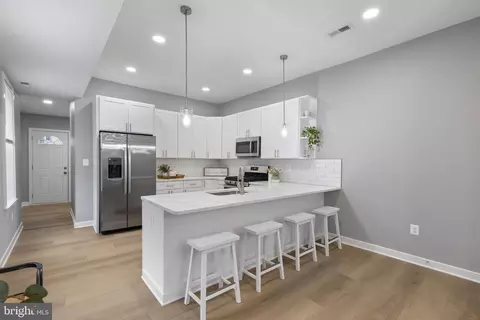 2519 E Fairmount Ave, Baltimore, MD 21224 photo 8