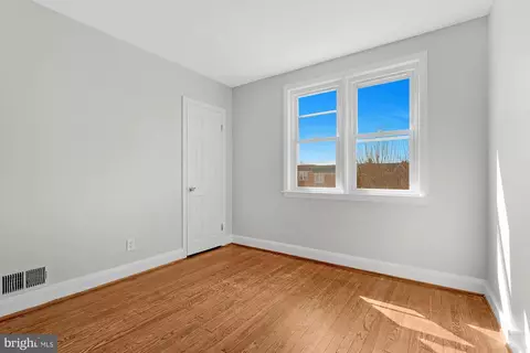 Bedroom - 1909 Harman Ave, Baltimore, MD 21230 photo 2 of 4