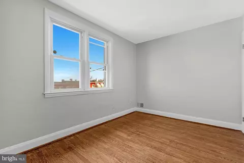 Bedroom - 1909 Harman Ave, Baltimore, MD 21230 photo 4 of 4