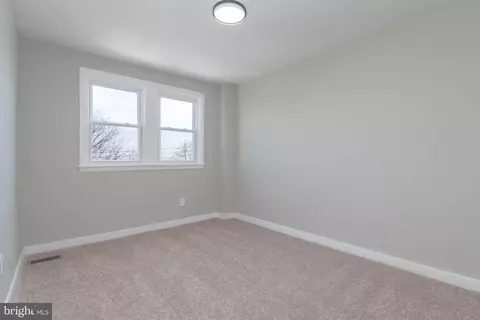 209 Mount Holly St, Baltimore, MD 21229 photo 17