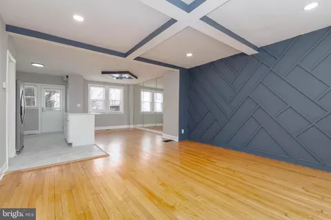 209 Mount Holly St, Baltimore, MD 21229 photo 2