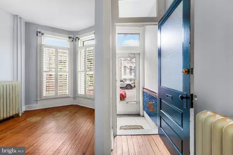 Entry Way - 841 Powers St, Baltimore, MD 21211 photo 4 of 13