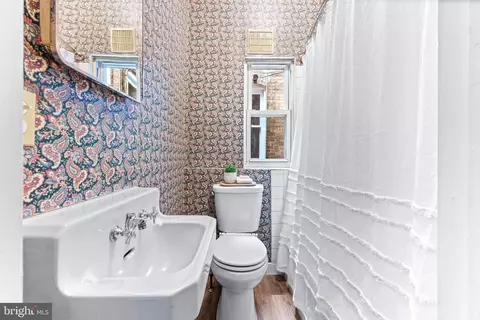Bath - 841 Powers St, Baltimore, MD 21211 photo 1 of 5