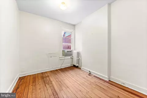 Bedroom - 841 Powers St, Baltimore, MD 21211 photo 3 of 10