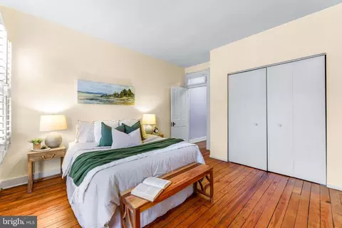 Bedroom - 841 Powers St, Baltimore, MD 21211 photo 7 of 10